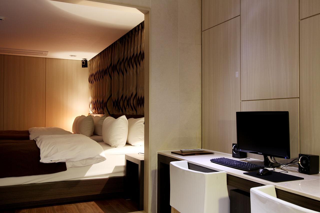 Uijeongbu Latree Hotel Экстерьер фото
