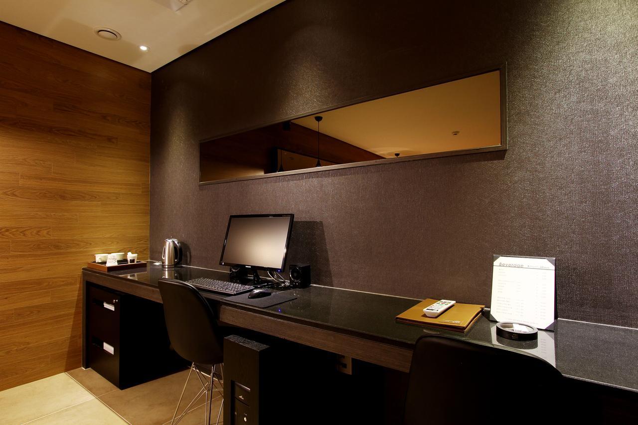 Uijeongbu Latree Hotel Экстерьер фото