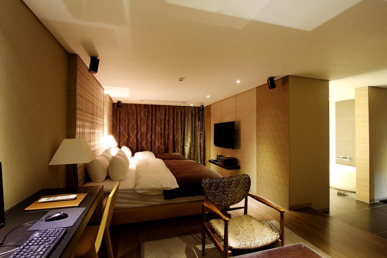 Uijeongbu Latree Hotel Экстерьер фото