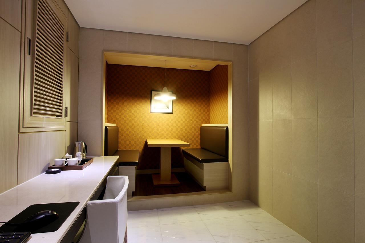 Uijeongbu Latree Hotel Экстерьер фото