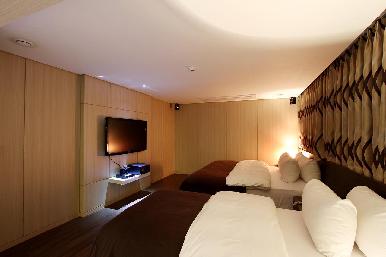 Uijeongbu Latree Hotel Экстерьер фото